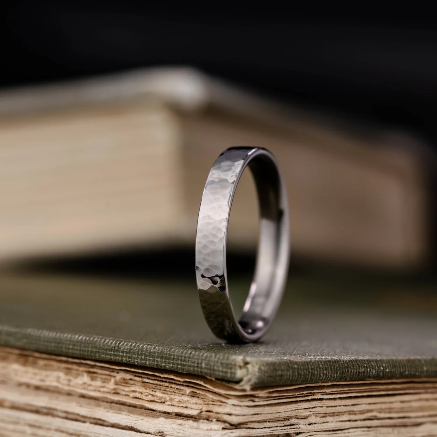 The Arche | 4mm Men's Hammered Titanium Wedding Band - Image 3