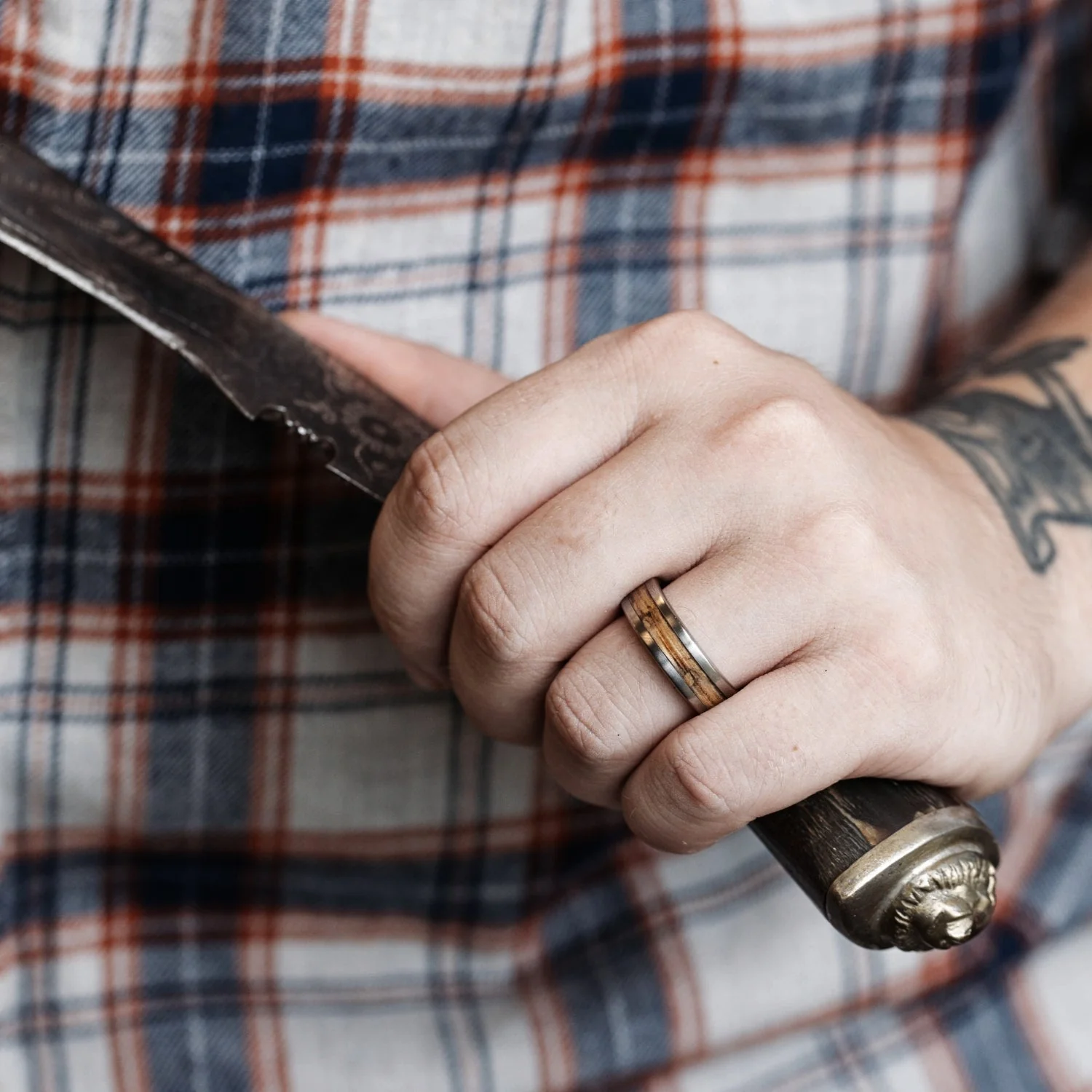 (In-Stock) The Angel's Share | Men's Titanium Wedding Band with Whiskey Barrel Wood - Size 12 | 6mm Wide - Image 4