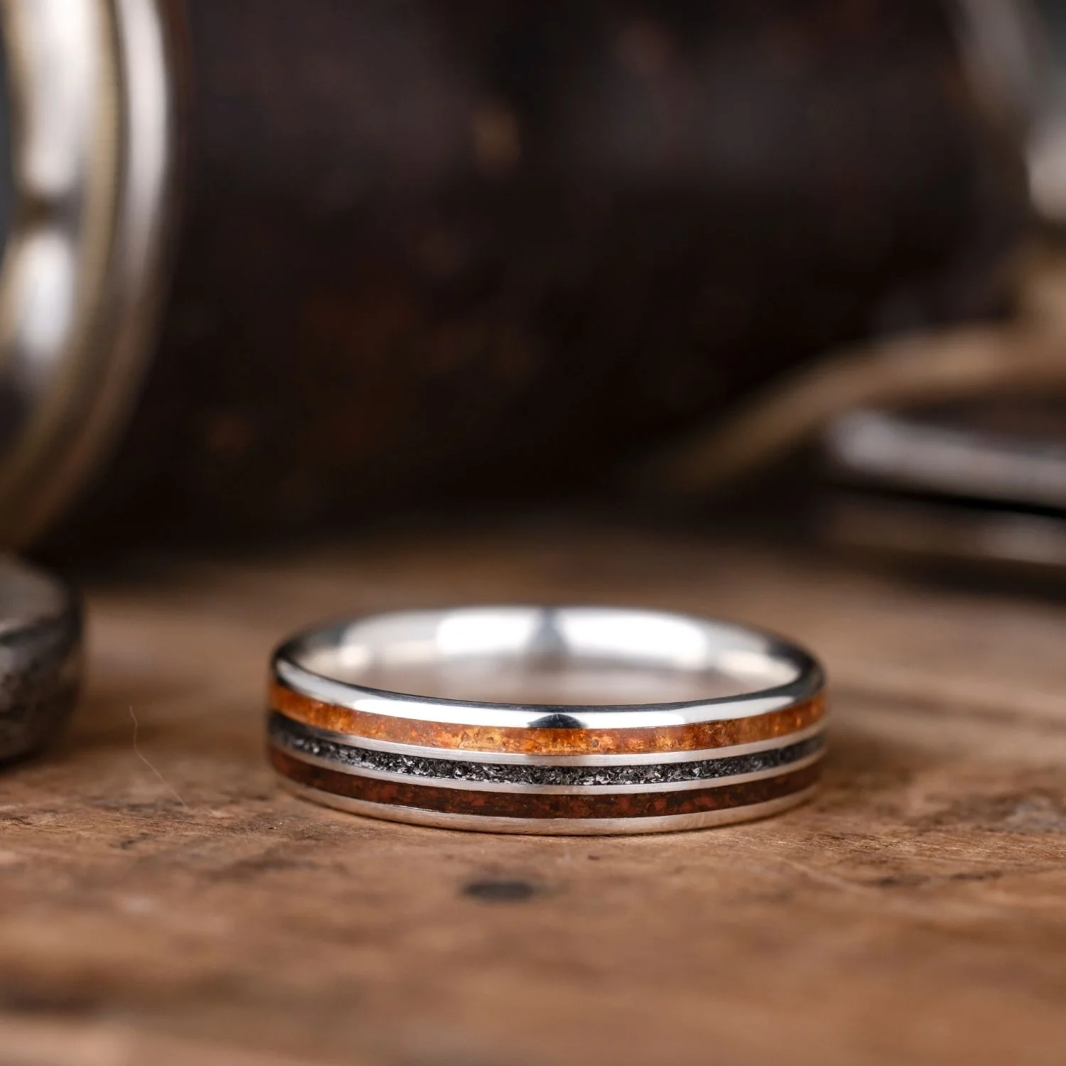 (In-Stock) The Jurassic in Silver | Men's Silver Wedding Band with Dinosaur Bone, Meteorite & Fossilized Amber - Size 14.5 | 6mm Wide - Image 3