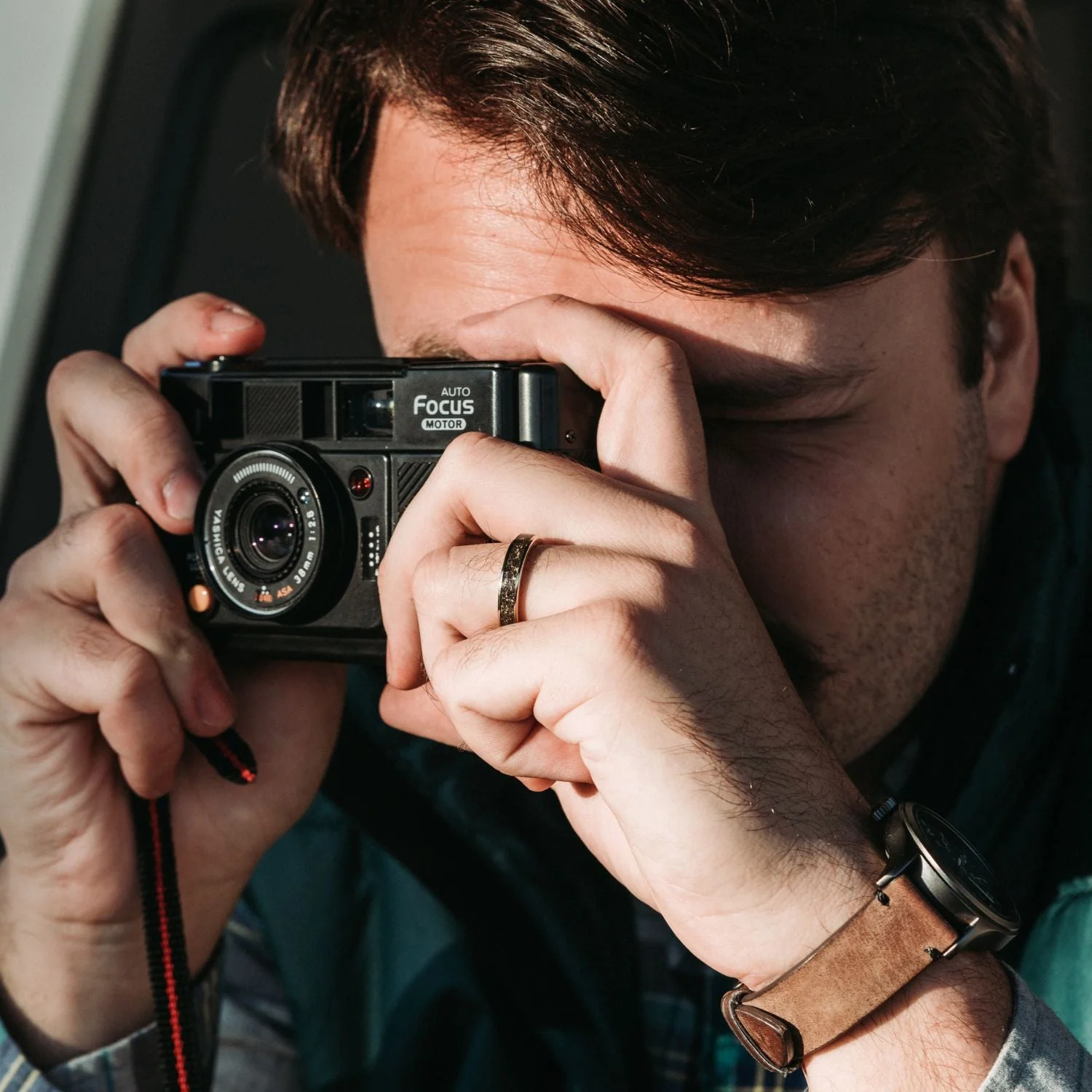 The Stargazer | Men's Gold Wedding Band with Meteorite & Gold Flakes - Image 3