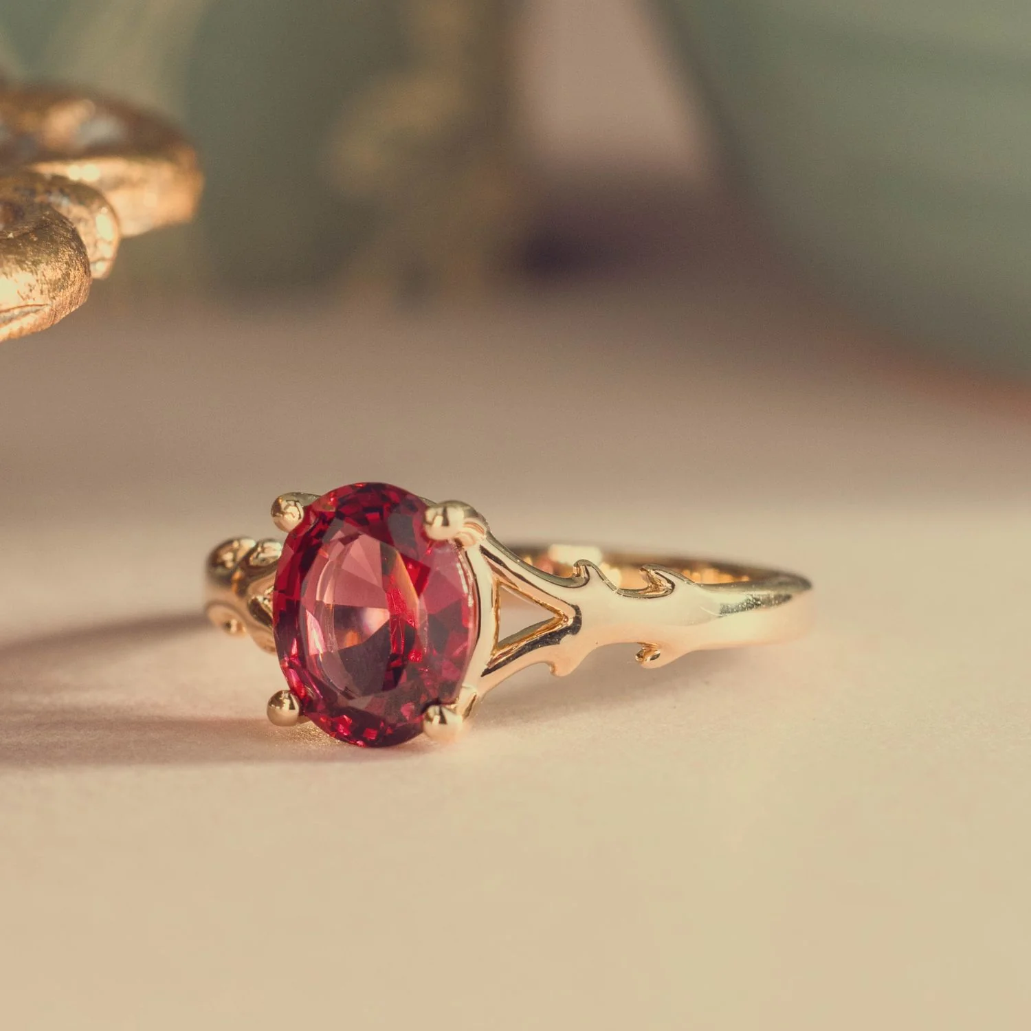 The Dakota - Oval Garnet Rhodolite Solitaire Engagement Ring with Nature-Inspired Split Shank Setting - Image 11