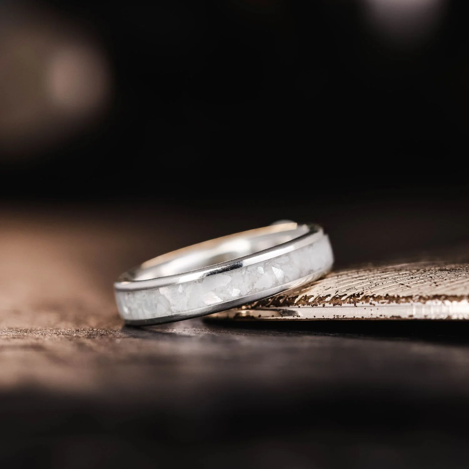 The Dune & Galia - Mother of Pearl & Silver Wedding Band Set - Image 7