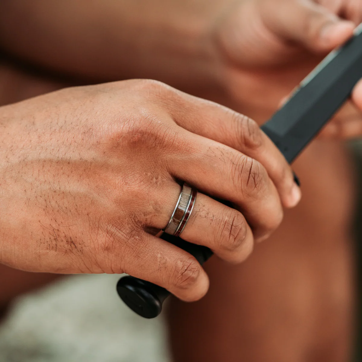The Leatherneck | Men's Titanium Wedding Band with Marine Desert MARPAT Uniform & Bloodwood Inlays - Image 4