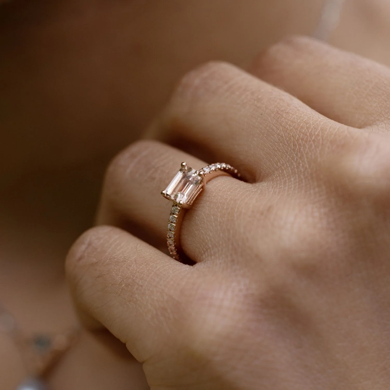 The Sophie - East West Emerald-Cut Morganite 14k Rose Gold Engagement Ring with Diamond Pavé Setting - Image 5